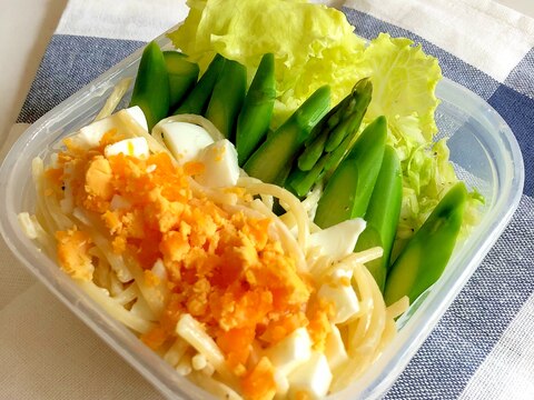 スパゲティーサラダと3種類野菜のサラダ ♪